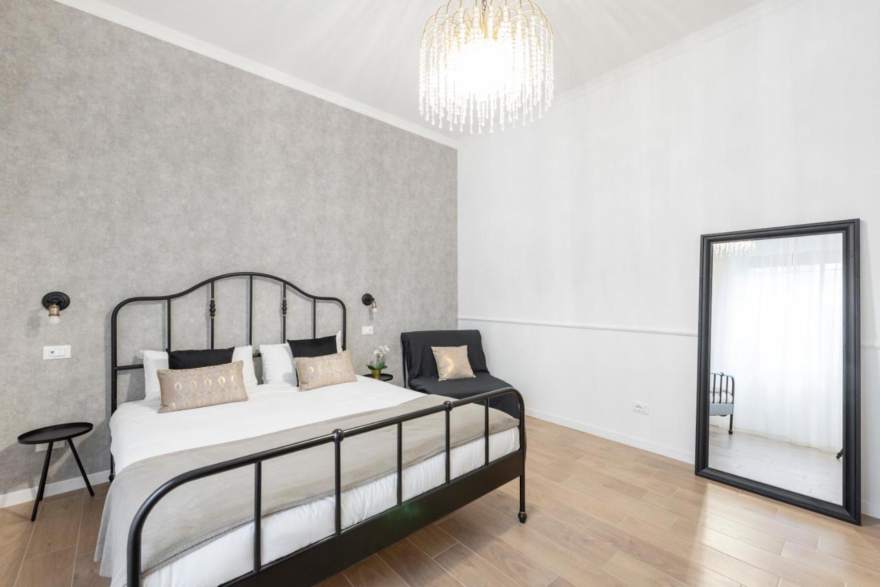 White Flat Ground Floor Apartment Rome Exterior photo