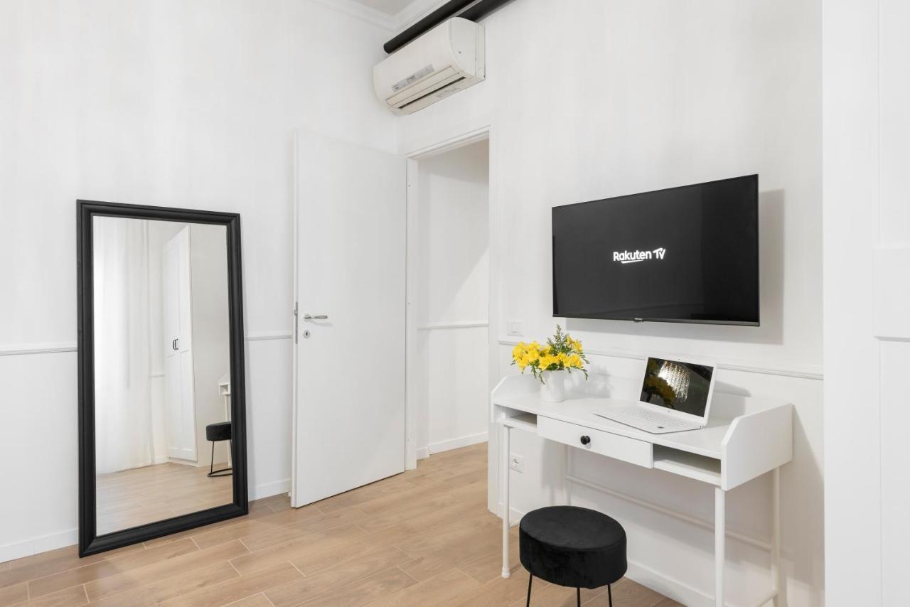 White Flat Ground Floor Apartment Rome Exterior photo